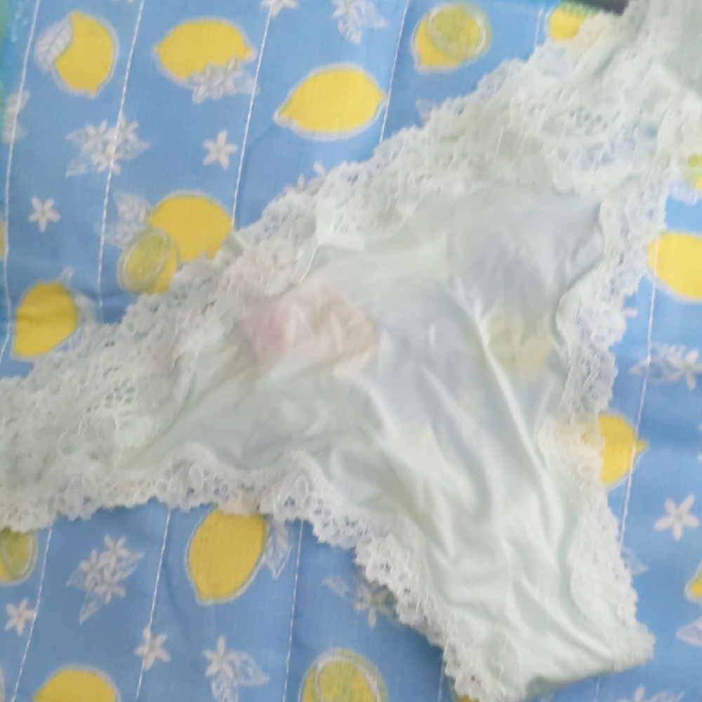 Victoria's Secret Dream Angels Lace Waist Thong